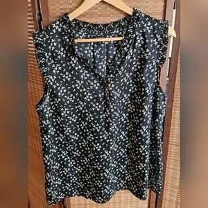 Talbots Sleeveless Blouse Black & White Floral XL